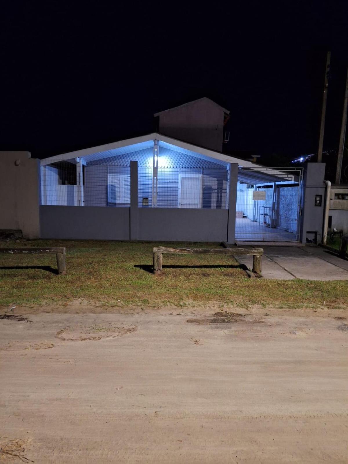 Casinha Cinza Cassino Holiday home Rio Grande (Rio Grande do Sul)